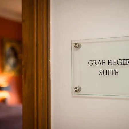Schloss Friedberg Retreat - Wohnen Im Schloss شقة *