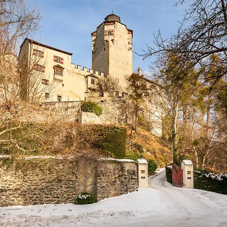 Schloss Friedberg Retreat - Wohnen Im Schloss شقة